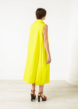 Cargar imagen en el visor de la galería, Balloon Cotton Dress in Yellow

