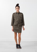 Cargar imagen en el visor de la galería, Belted Surplus Dress
