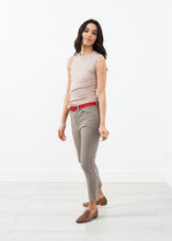 Cargar imagen en el visor de la galería, Belted Jeans
