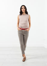 Cargar imagen en el visor de la galería, Belted Jeans
