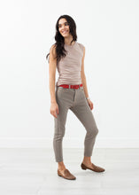 Cargar imagen en el visor de la galería, Belted Jeans
