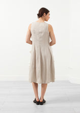 Cargar imagen en el visor de la galería, Bean Dress
