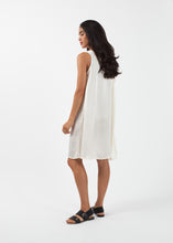 Cargar imagen en el visor de la galería, Bell Dress
